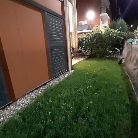 Joli Appartement Avec Jardin Et 2 Parkings Prives Argenteuil Exteriér fotografie