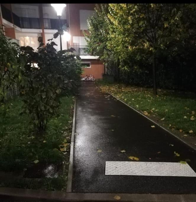Joli Appartement Avec Jardin Et 2 Parkings Prives Argenteuil Exteriér fotografie