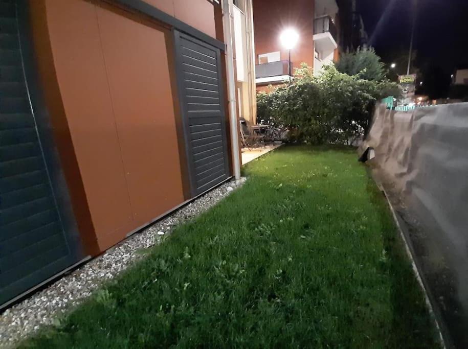Joli Appartement Avec Jardin Et 2 Parkings Prives Argenteuil Exteriér fotografie